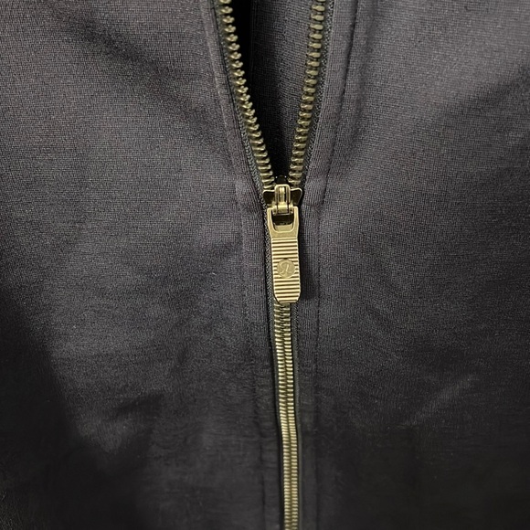 Lululemon Cover Your Tracks Jacket in Midnight Navy in size 8 - Picture 2 of 10